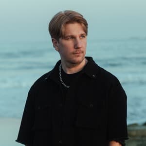 Layton Giordani @ Victory Hall