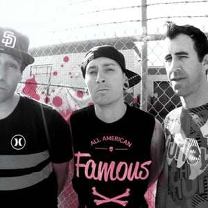 Blink 180true @ XL Live